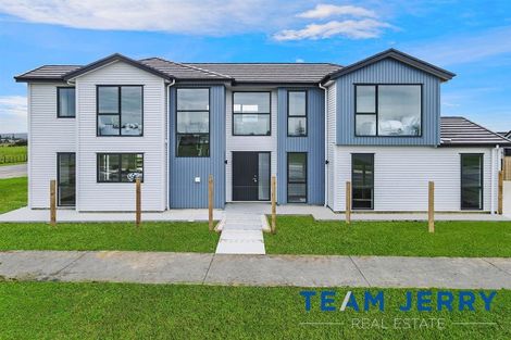 Photo of property in 2 Gertrude Cole Road, Clarks Beach, 2122