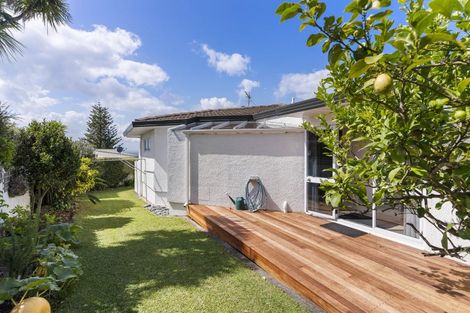 Photo of property in 4 Pacific Parade, Army Bay, Whangaparaoa, 0930