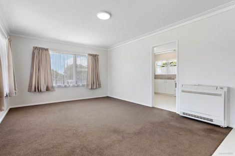 Photo of property in 134 Te Atatu Road, Te Atatu South, Auckland, 0610