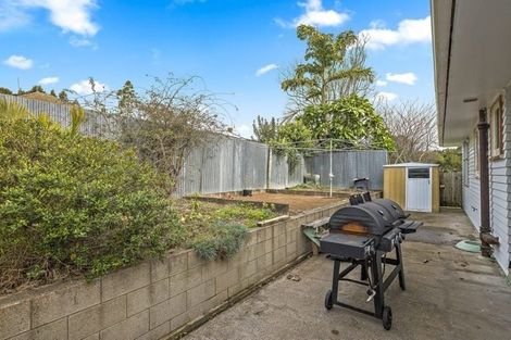 Photo of property in 9 Awaroa Road, Helensville, 0800