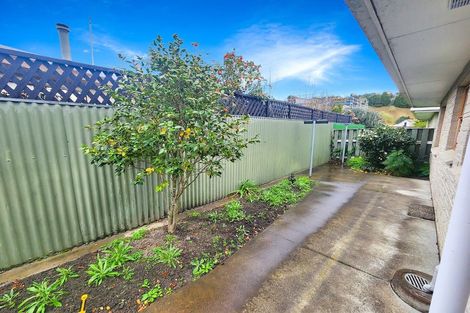 Photo of property in 2/17 Ngarimu Crescent, Taradale, Napier, 4112