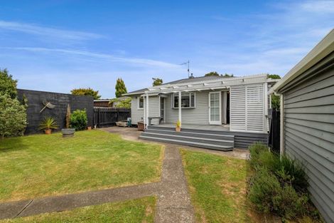 Photo of property in 7 Hursthouse Street, Vogeltown, New Plymouth, 4310