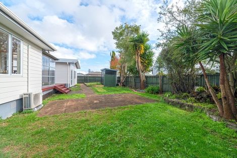 Photo of property in 68 Willis Road, Papakura, 2110