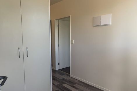 Photo of property in 15/242 Great North Road, Henderson, Auckland, 0612