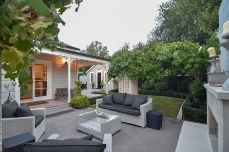 Photo of property in 10 Dixon Street, Carterton, 5713