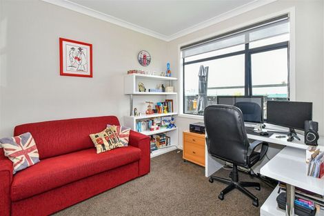 Photo of property in 9 Vigour Lane, Papakura, 2110