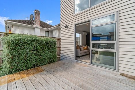 Photo of property in 8a Totara Road, Manurewa, Auckland, 2102