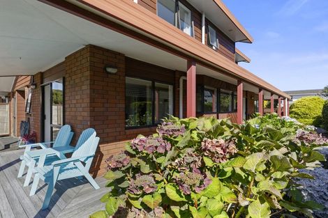 Photo of property in 28 De Menech Grove, Avalon, Lower Hutt, 5011