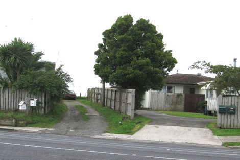 Photo of property in 1/370 Triangle Road, Henderson, Auckland, 0610