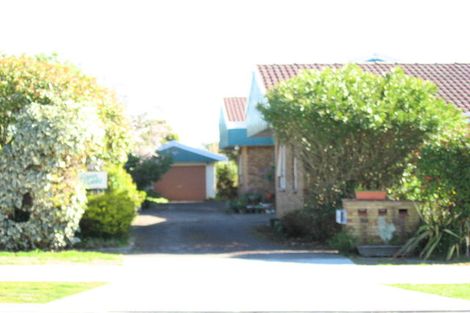 Photo of property in 1/6 Lindsay Street, Havelock North, 4130