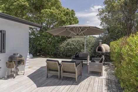 Photo of property in 8 Voyager Place, Cooks Beach, Whitianga, 3591