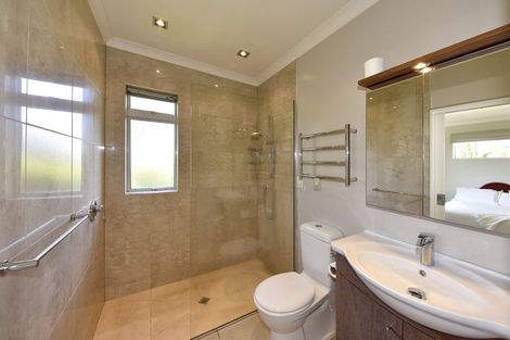 Photo of property in 1/414 Ilam Road, Bryndwr, Christchurch, 8052