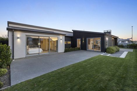 Photo of property in 1 Blue Jacket Drive, Halswell, Christchurch, 8025