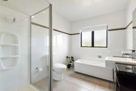 Photo of property in 29 Laurel Oak Drive, Schnapper Rock, Auckland, 0632