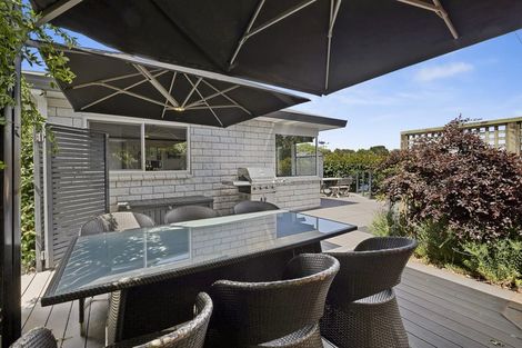 Photo of property in 9a Del Mar Place, Merrilands, New Plymouth, 4312