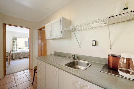 Photo of property in 190 Marine Parade, Mount Maunganui, 3116