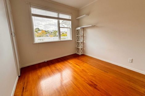 Photo of property in 67 Mountbatten Avenue, Hillcrest, Auckland, 0627