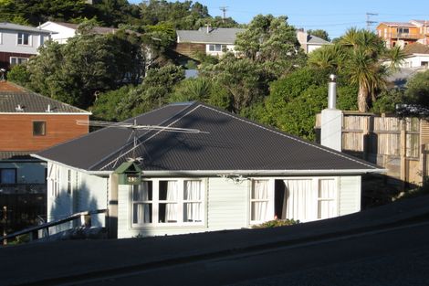 Photo of property in 43 Lyndfield Lane, Newlands, Wellington, 6037