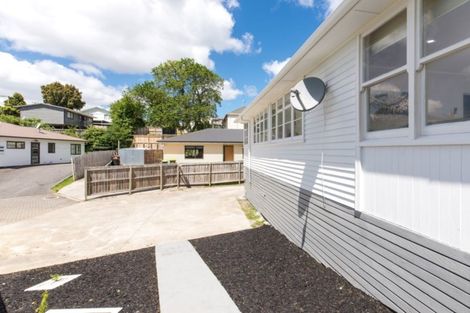 Photo of property in 46 Brains Road, Kelston, Auckland, 0602