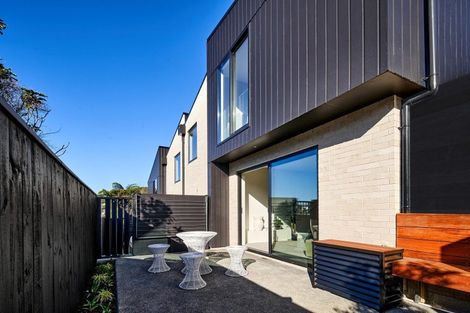 Photo of property in 4 Ara Toutouwai, Karori, Wellington, 6012