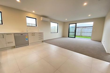 Photo of property in 87 Faringdon Boulevard, Rolleston, 7615