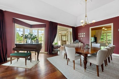 Photo of property in 3 Daphne Harden Lane, Paremoremo, Auckland, 0632