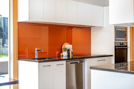 Photo of property in 45 Maungaraki Road, Korokoro, Lower Hutt, 5012