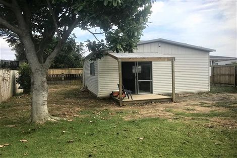 Photo of property in 13 Mail Avenue, Weymouth, Auckland, 2103