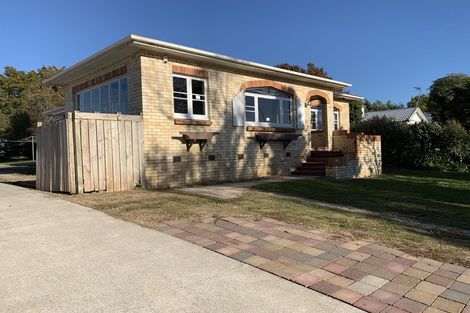 Photo of property in 5 Kahikatea Drive, Melville, Hamilton, 3206