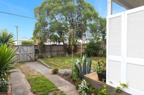 Photo of property in 31 Rodney Street, New Brighton, Christchurch, 8061