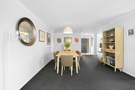 Photo of property in 27 Saint James Drive, Huntington, Hamilton, 3210