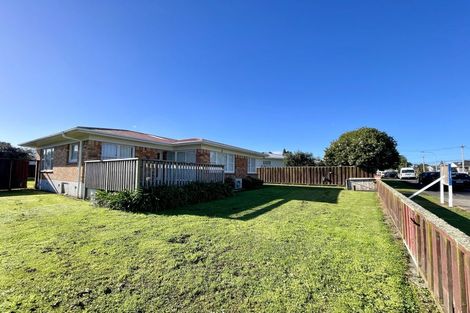 Photo of property in 79 Rosehill Drive, Rosehill, Papakura, 2113