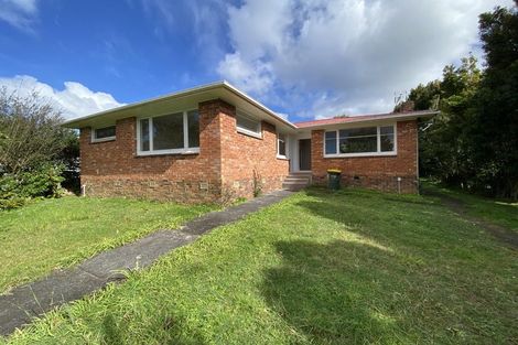 Photo of property in 24 Trojan Crescent, New Lynn, Auckland, 0600