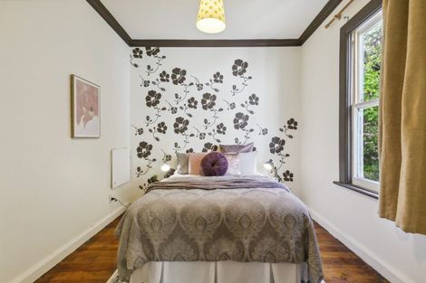 Photo of property in 27 Mornington Road, Brooklyn, Wellington, 6021