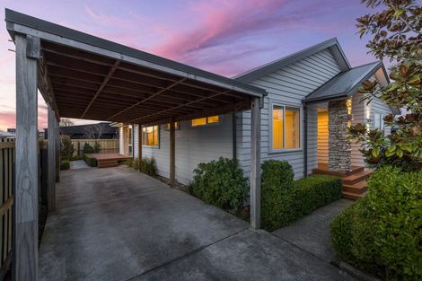 Photo of property in 139 Edgeware Road, St Albans, Christchurch, 8014
