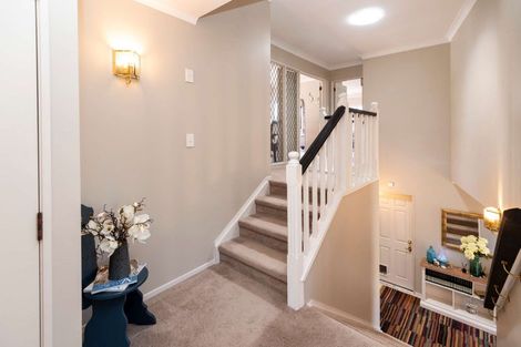 Photo of property in 2 Kaniere Place, Half Moon Bay, Auckland, 2012