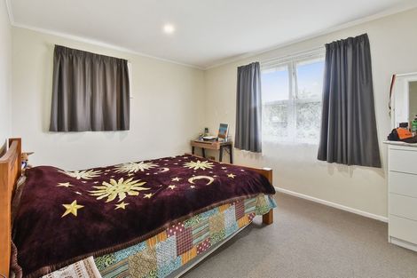 Photo of property in 22 Eastburn Street, Papakura, 2110