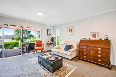 Photo of property in 1 Anchorite Way, Red Beach, 0932