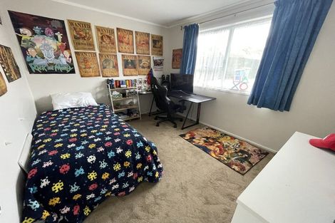 Photo of property in 24 Onedin Place, Titirangi, Auckland, 0604