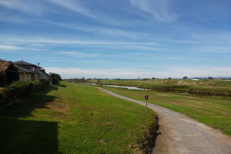 Photo of property in 16 Gibson Place, Papamoa Beach, Papamoa, 3118