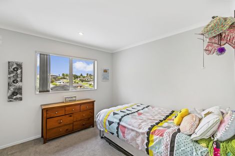 Photo of property in 43 Cape Vista Crescent, Pukekohe, 2120