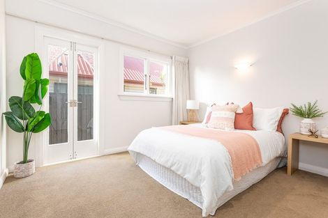 Photo of property in 221 Weston Road, St Albans, Christchurch, 8052