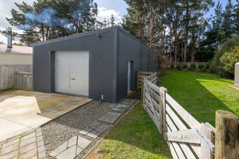 Photo of property in 37 Hewitts Road, Linton, Palmerston North, 4472