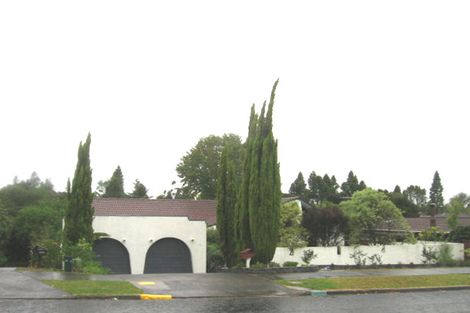 Photo of property in 80 Chelsea View Drive, Chatswood, Auckland, 0626