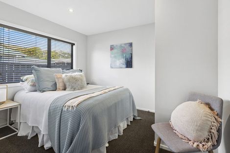 Photo of property in 9 Davies Street, Tawa, Wellington, 5028