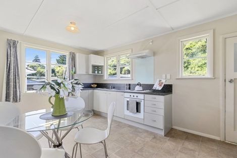 Photo of property in 196 Waddington Drive, Naenae, Lower Hutt, 5011