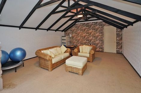 Photo of property in 23 Burn-murdoch Street, St Andrews, Hamilton, 3200