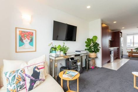 Photo of property in 1/1a Haverstock Road, Sandringham, Auckland, 1025