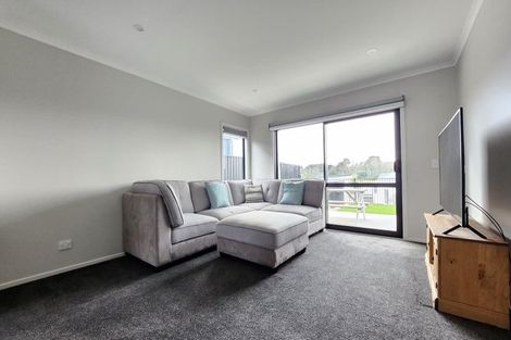 Photo of property in 24 Hokioi Drive, Kenepuru, Porirua, 5022