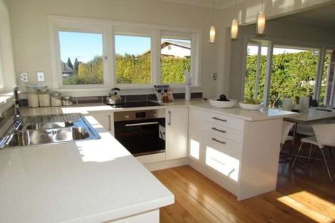 Photo of property in 2/300 Lake Road, Hauraki, Auckland, 0622